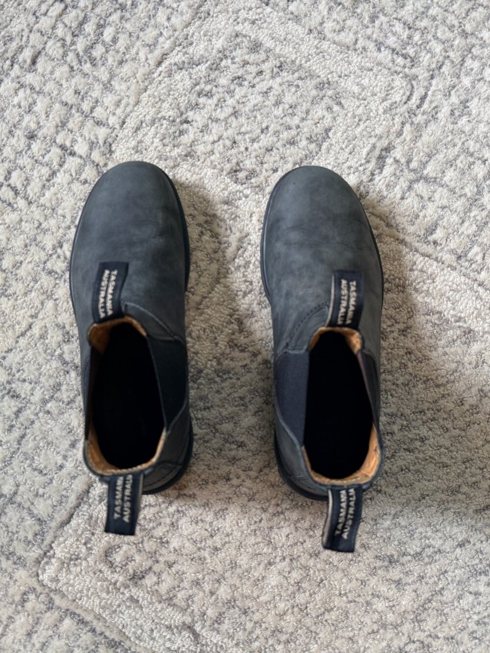 Blundstone CLASSICS #587 | Rustic Black Leather Chelsea Boots | US 11 AU/UK 10
